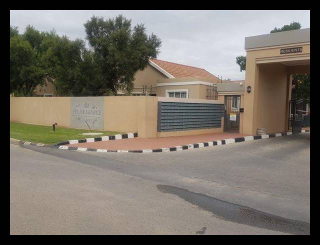 2 BEDROOM APARTMENT FOR SALE IN PARKDENE